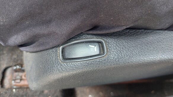 Купить б/у Renault Sandero I 1.6 MT (84 л.с.) бензин механика в Орехово ...