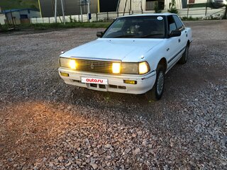 1990 Toyota Crown VIII (S130), белый, 280000 рублей, вид 1