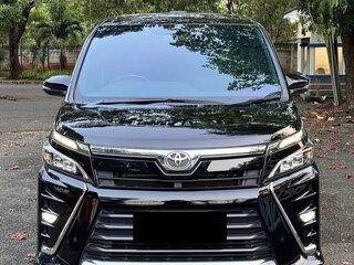 2021 Toyota Voxy III (R80) Рестайлинг, чёрный, 2190000 рублей, вид 2