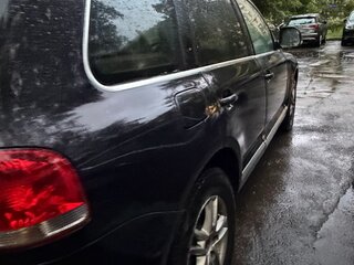 2007 Volkswagen Touareg I Рестайлинг, чёрный, 700000 рублей, вид 4