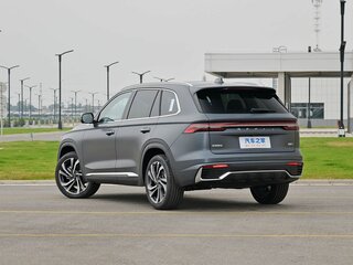 2026 Geely Monjaro (Xingyue L) I Рестайлинг 2, серебристый, 4390000 рублей, вид 3