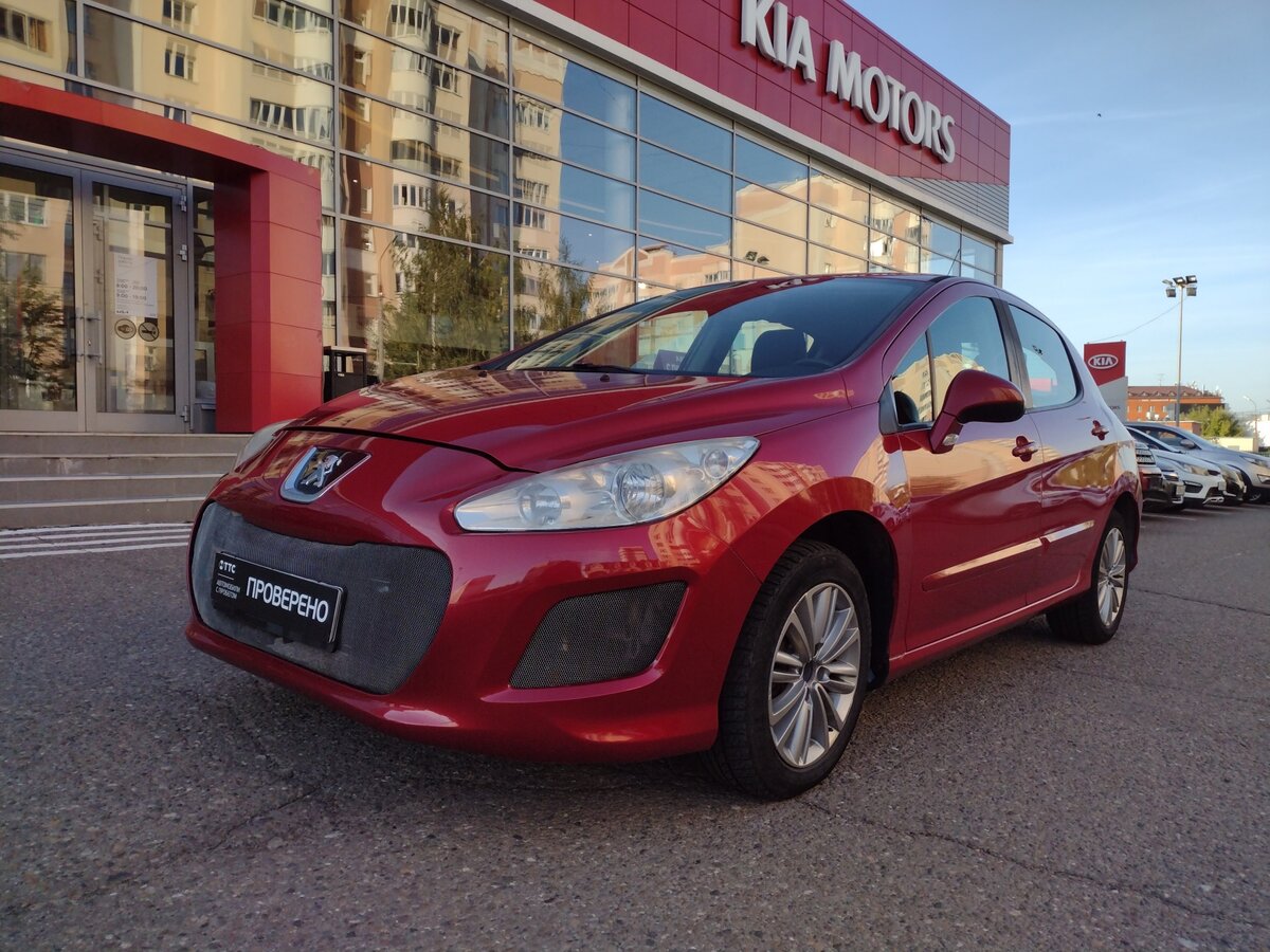 Купить б/у Peugeot 308 I Рестайлинг 1.6 AT (120 л.с.) бензин автомат в ...
