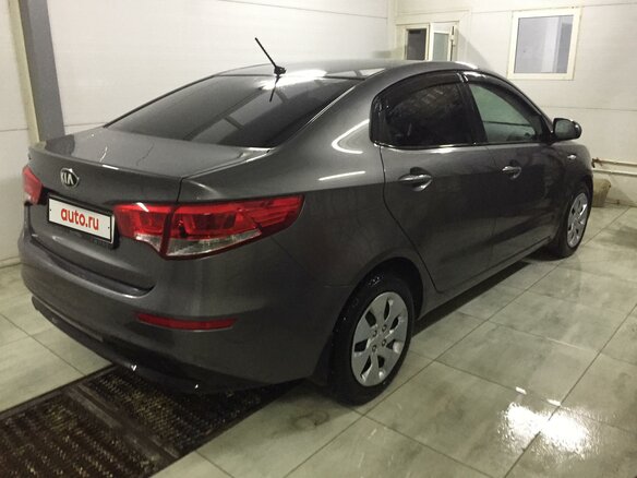 2016 Kia Rio III Рестайлинг, серый - вид 4