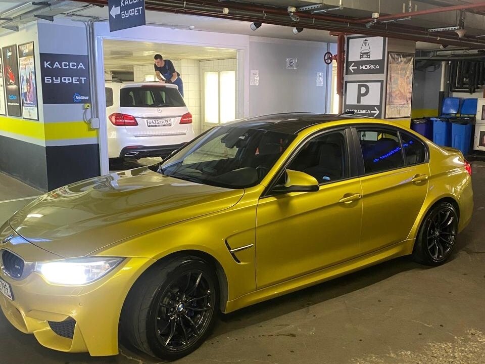 Купить б/у BMW M3 V (F80) 3.0 AMT (431 л.с.) бензин робот в Москве ...