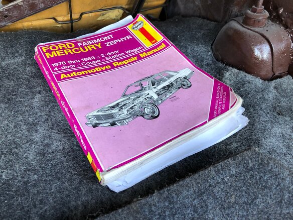 1982 Ford Fairmont, бежевый - вид 37