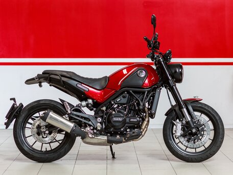 Мотоцикл Benelli Leoncino 251 2019 обзор