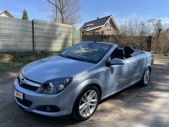 Купить б/у Opel Astra H Рестайлинг 1.8 AT (140 л.с.) бензин автомат в ...