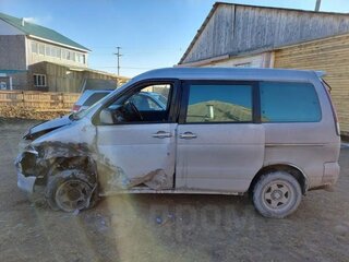 1998 Toyota Town Ace Noah III, серый, 350000 рублей, вид 1