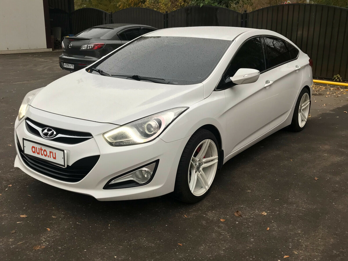 I40 Hyundai с мигалками