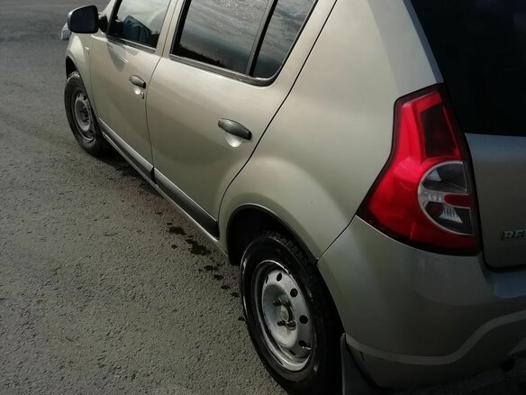 2011 Renault Sandero I, бежевый - вид 3