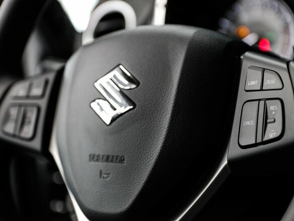 2020 Suzuki Vitara II Рестайлинг, чёрный - вид 4