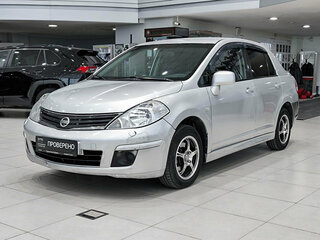 2010 Nissan Tiida I Рестайлинг, серебристый, 399000 рублей, вид 1