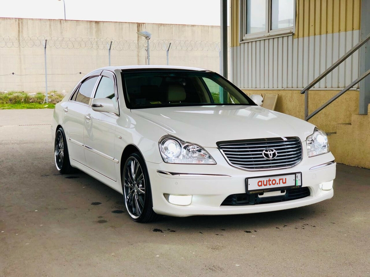 Toyota Crown Majesta s180