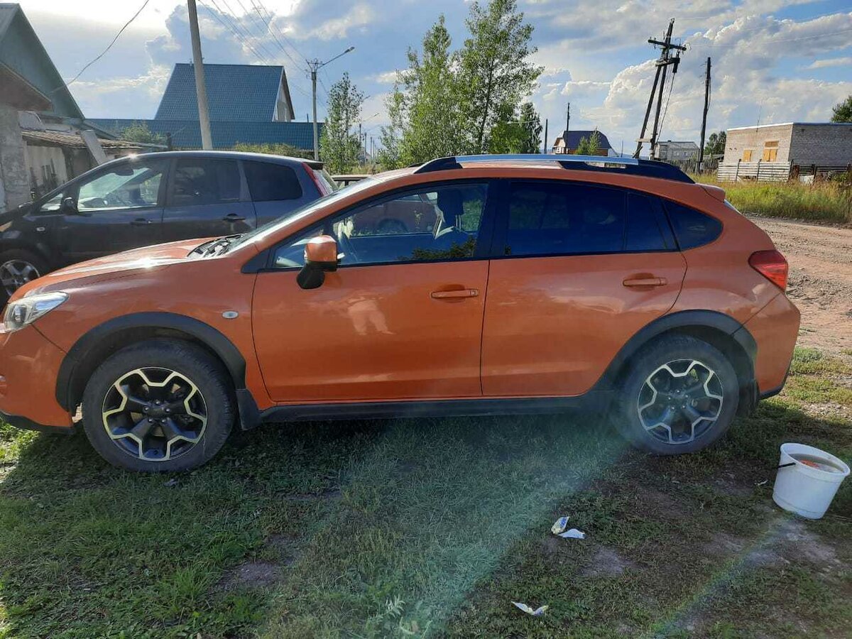 Субару xv оранжевый
