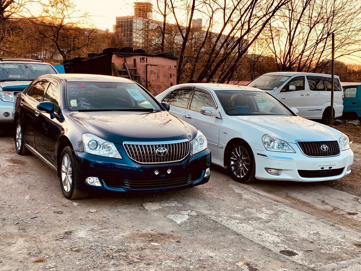 Toyota crown majesta s200