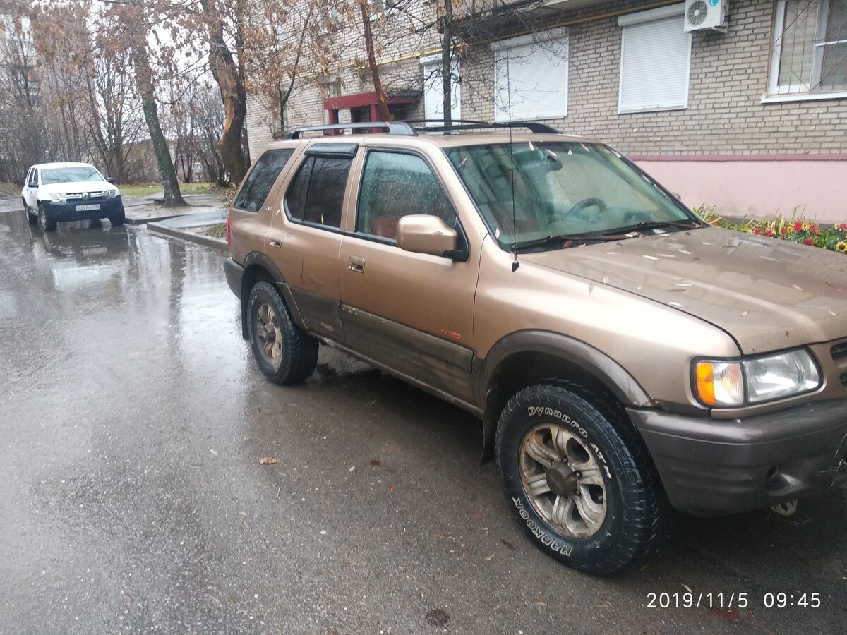 Isuzu внедорожник 2000