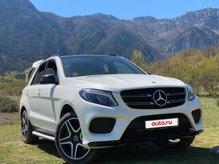 2017 Mercedes-Benz GLE 400 9G-Tronic I (W166), белый, 5600000 рублей, вид 1