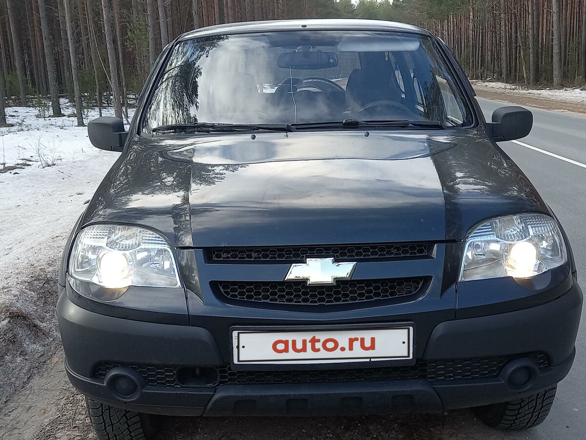 Купить б/у Chevrolet Niva I Рестайлинг 1.7 MT (80 л.с.) 4WD бензин ...