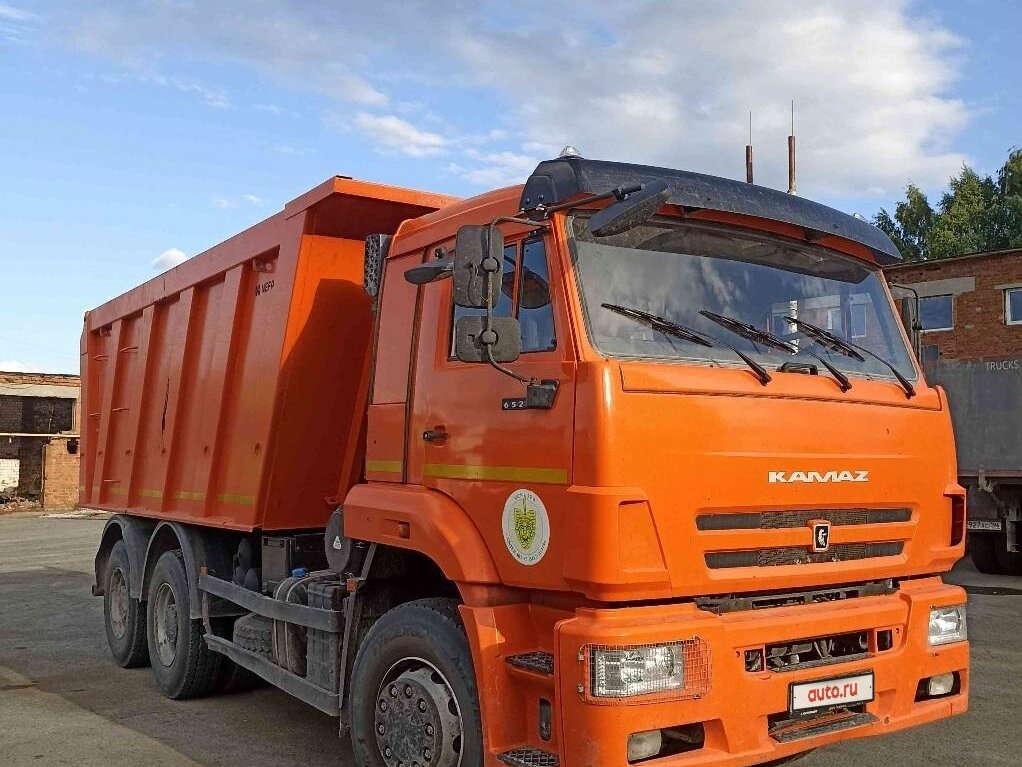 Купить б/у КамАЗ 6520 дизель механика в Екатеринбурге: красный самосвал ...