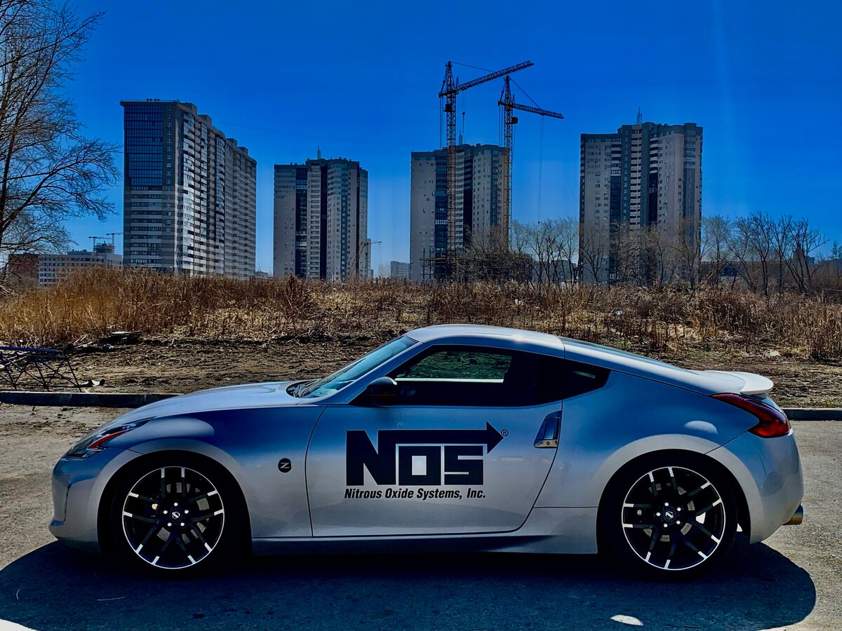 Купить б/у Nissan 370Z I Рестайлинг 3.7 AT (331 л.с.) бензин автомат в ...