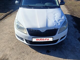 2012 Skoda Fabia II Рестайлинг, белый, 210000 рублей, вид 1