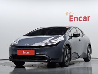2024 Toyota Prius V (XW60), серый, 3540000 рублей, вид 1