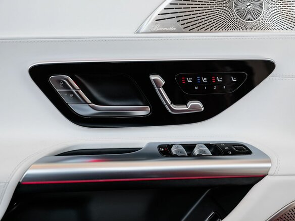 2025 Mercedes-Benz Maybach SL, красный - вид 28