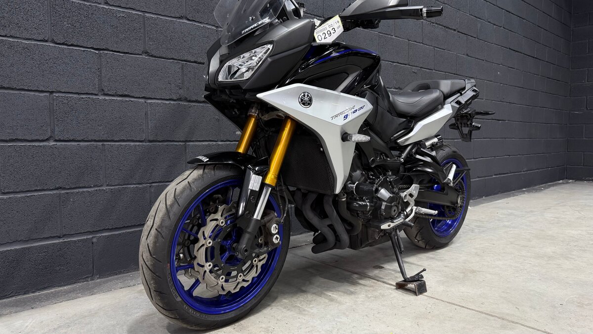 Yamaha MT-09 Tracer (FJ-09)