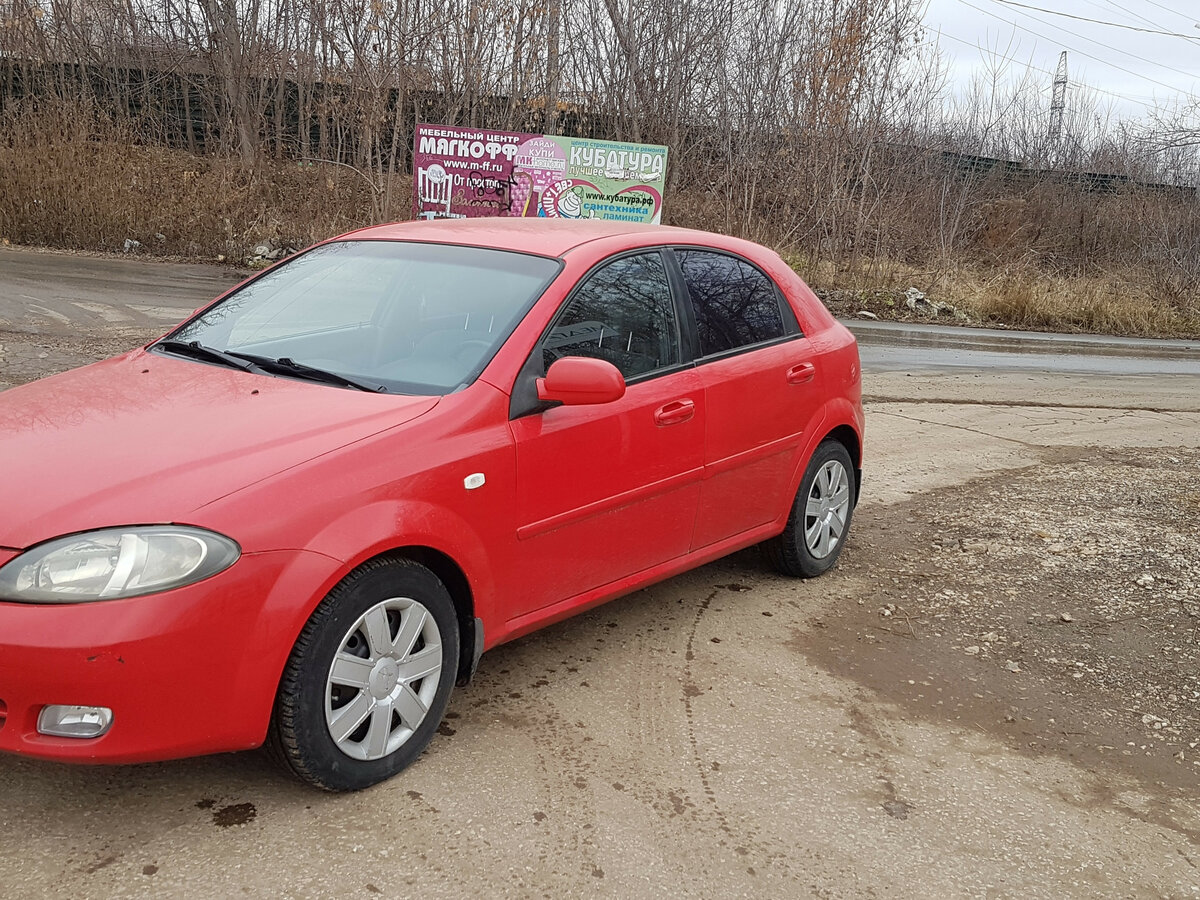 Chevrolet Lacetti красный 2007 хэтчбек
