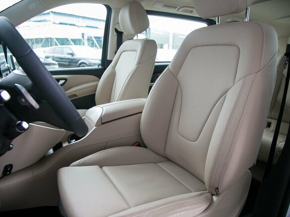 2024 Mercedes-Benz V-Класс Long 300 d длинный III (W447) Рестайлинг, белый, 18000000 рублей - вид 13