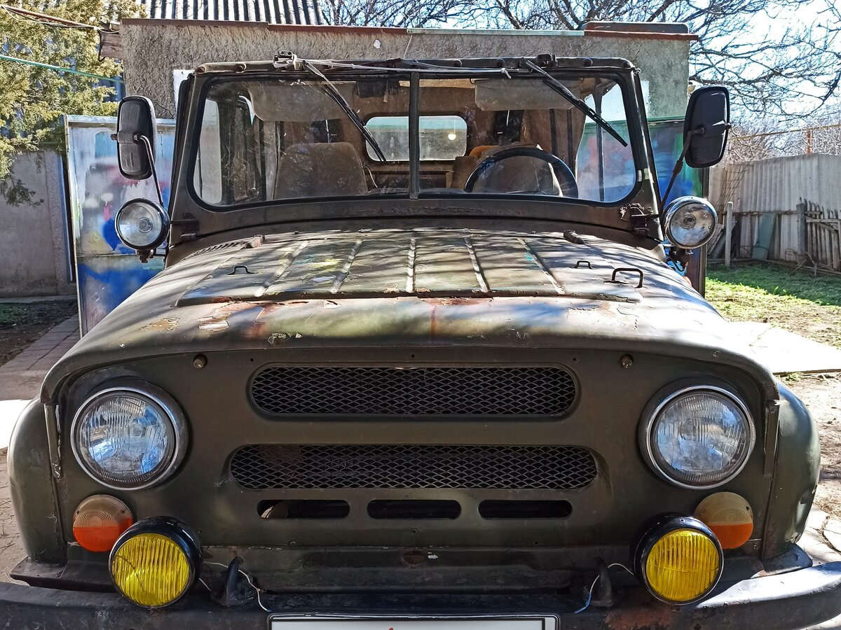 469-1972-2011-469-2-5-mt-75-4wd