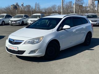 2012 Opel Astra J, белый, 595000 рублей, вид 1