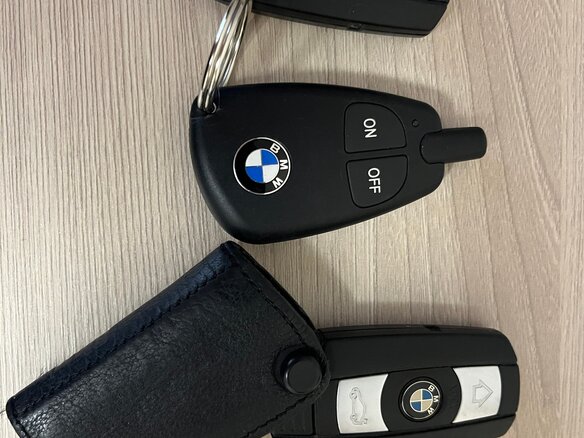 2011 BMW 3 серии 330d xDrive V (E90/E91/E92/E93) Рестайлинг, чёрный, 2050000 рублей - вид 5