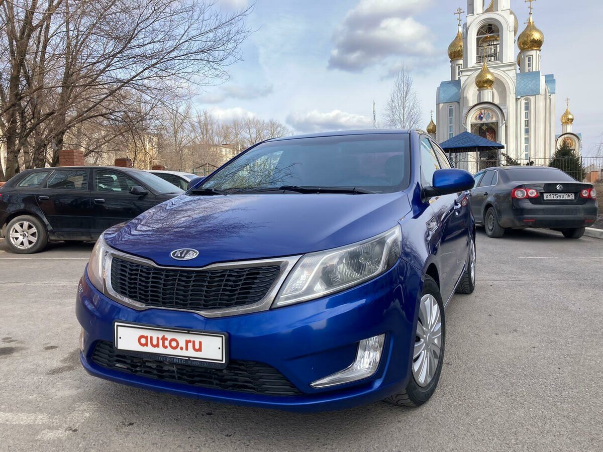 Kia Rio 2012 седан синий