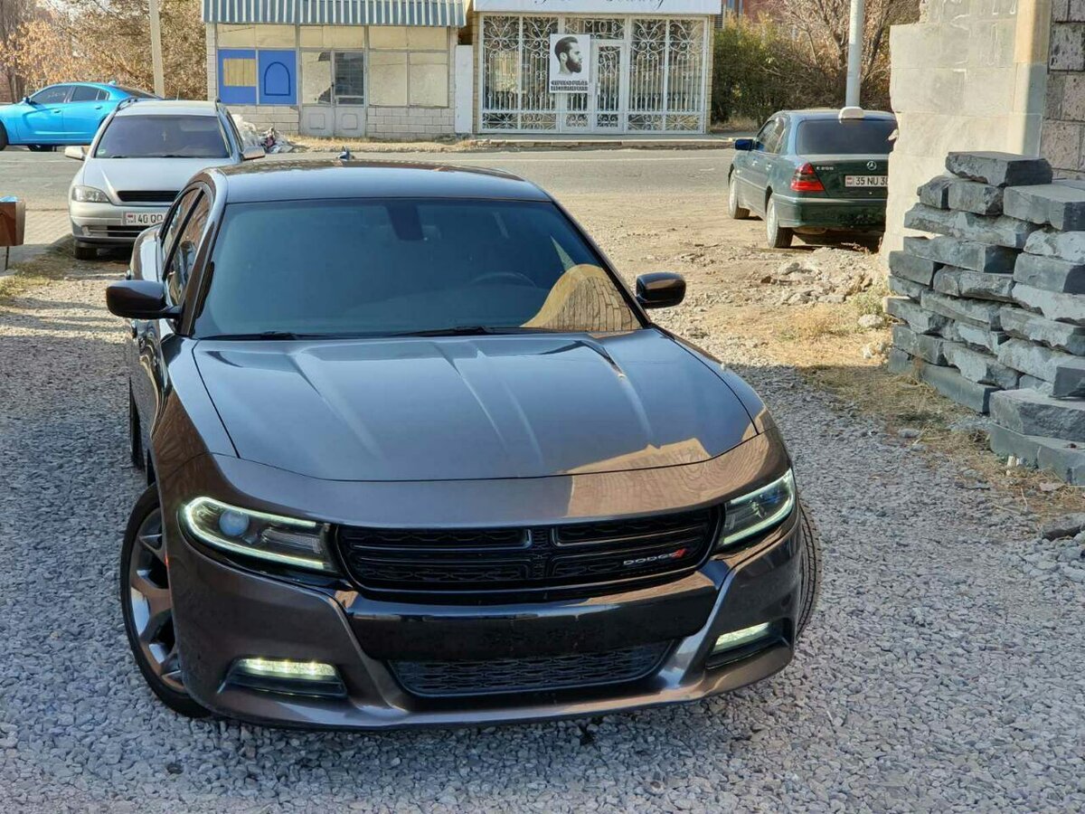 Dodge charger vi