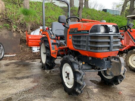 2005 Kubota Aste, красный, 550000 рублей, вид 1