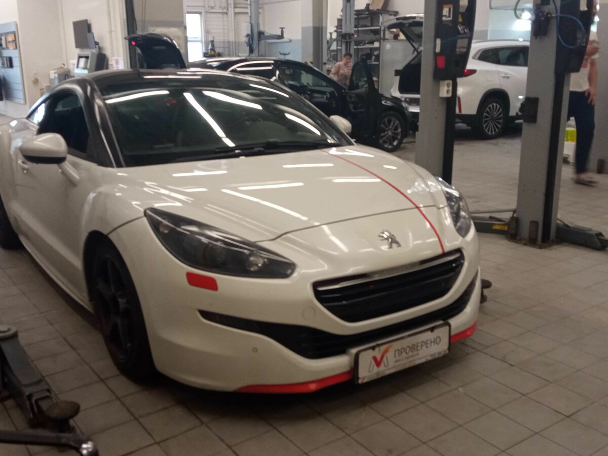 Купить б/у Peugeot RCZ I Рестайлинг 1.6 AT (150 л.с.) бензин автомат в ...