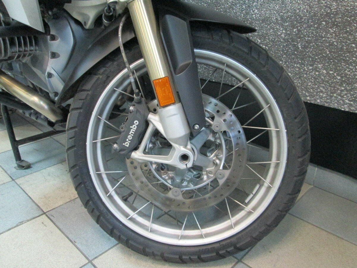 Купить б/у BMW R 1200 GS инжектор 6 передач в Москве: белый туристический эндуро 2018 года по ...