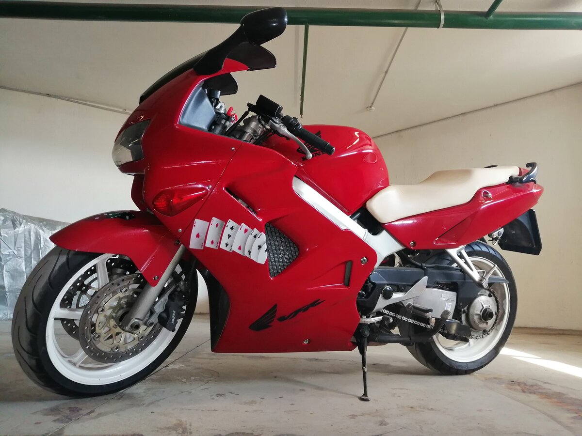 Honda VFR 2001