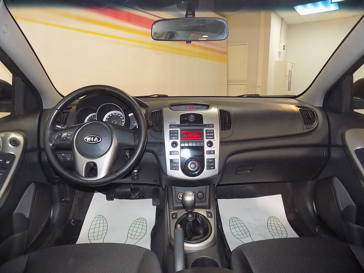 kia cerato 2 салон