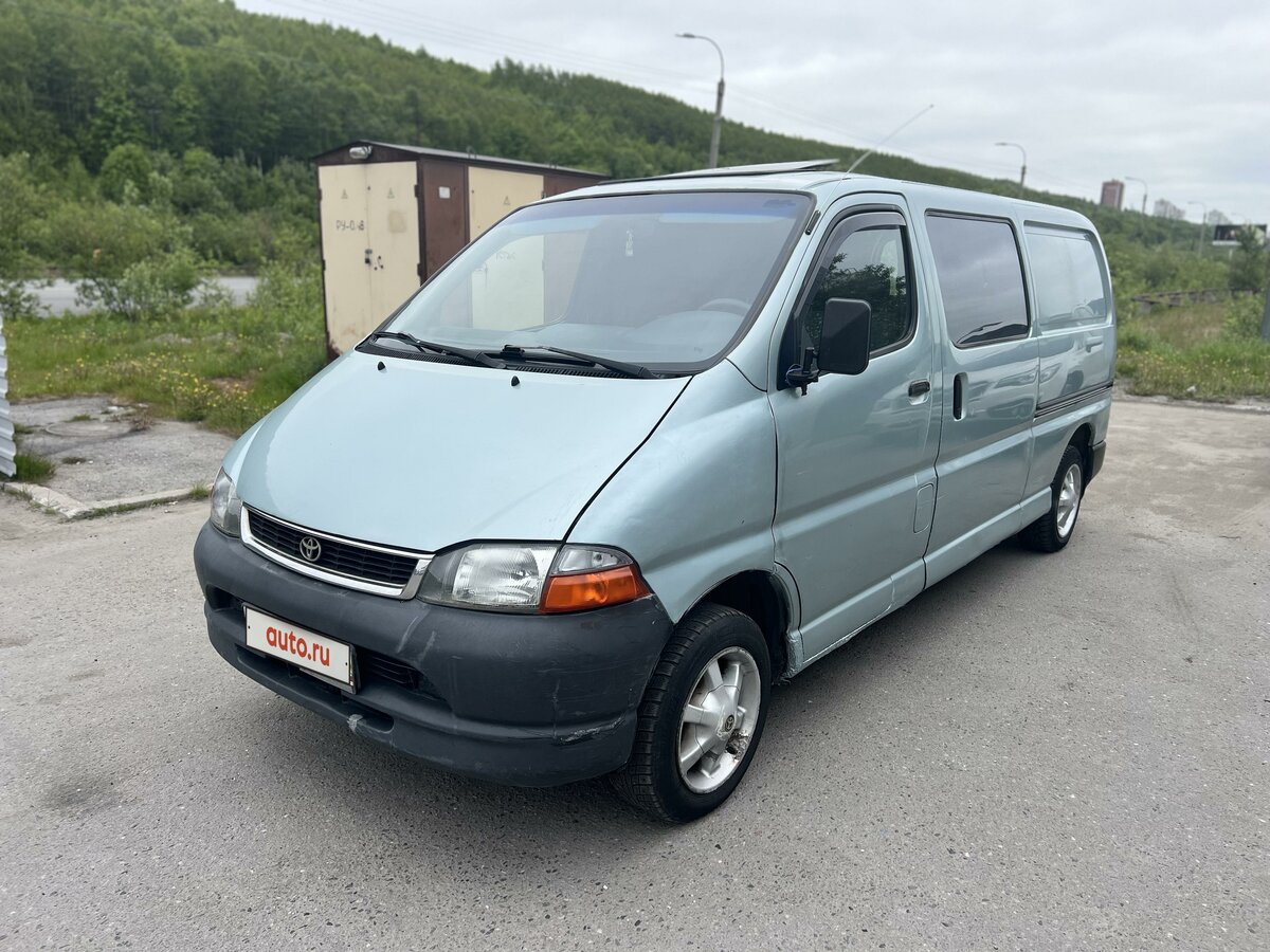 Купить б/у Toyota HiAce XH10 2.5d MT (90 л.с.) дизель механика в ...