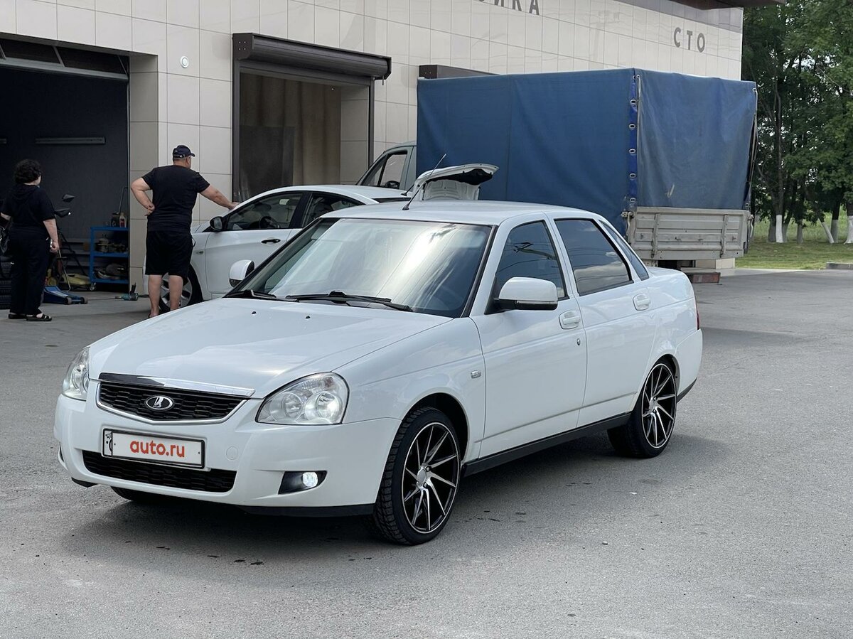 Белая Приора vps303