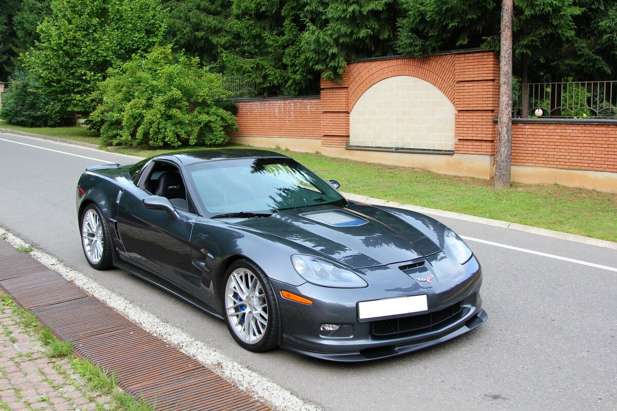 Chevrolet Corvette ZR1 C6.