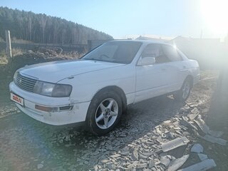1992 Toyota Crown IX (S140), белый, 350000 рублей, вид 1