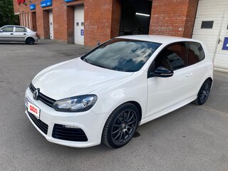 2012 Volkswagen Golf R VI, белый, 1700000 рублей, вид 1