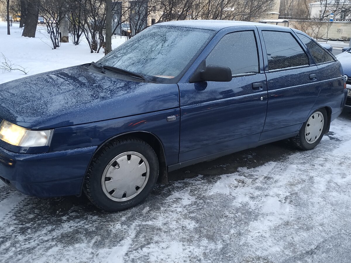 Купить б/у Lada (ВАЗ) 2112 1998-2009 1.6 MT (90 л.с.) бензин механика в Екатерин
