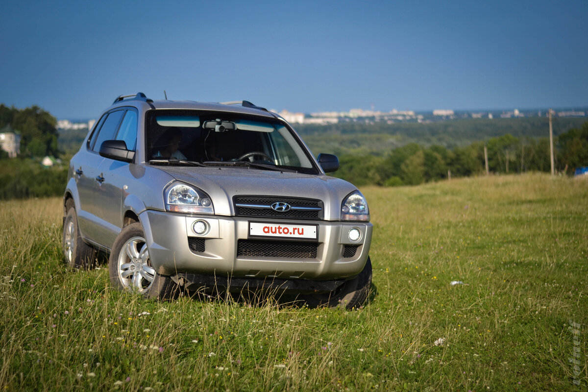 2007 Hyundai Tucson I, серебристый.