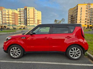 2018 Kia Soul II Рестайлинг, красный, 1675000 рублей, вид 1