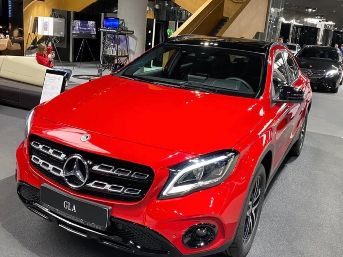 Купить б/у Mercedes-Benz GLA I (X156) Рестайлинг 250 2.0 AMT (211 л.с ...