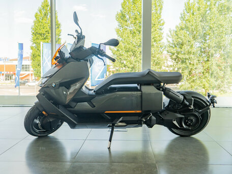 BMW CE 04 2023